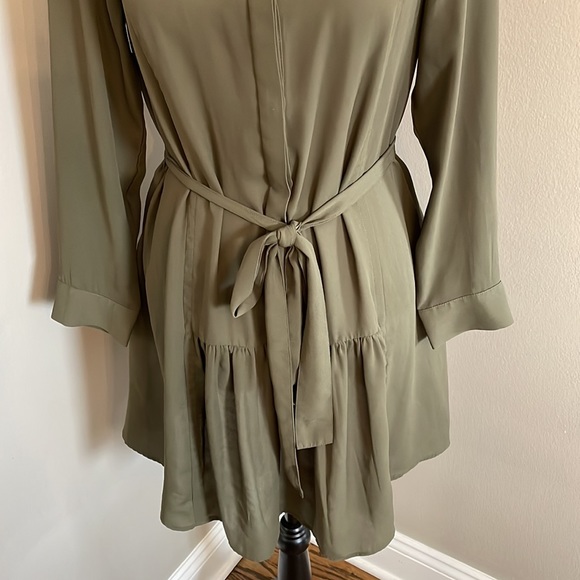 Banana Republic dress with pockets - Picture 3 of 9